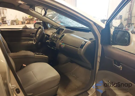 2005 Toyota Prius from USA, damaged, VIN JTDKB20U053076907